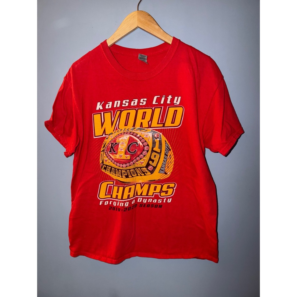 Gildan Kansas City World‎ Champs 2019-2020 Forging a Dynasty Red T-Shirt Large